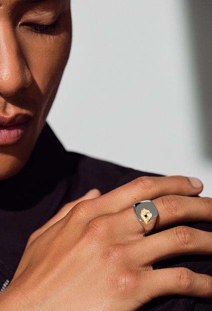 Tom Wood Mined Ring Large Black Diamond